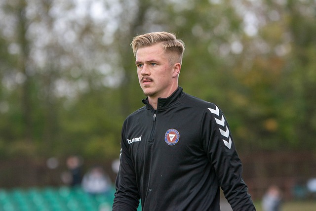 足球比赛中 足球比赛中